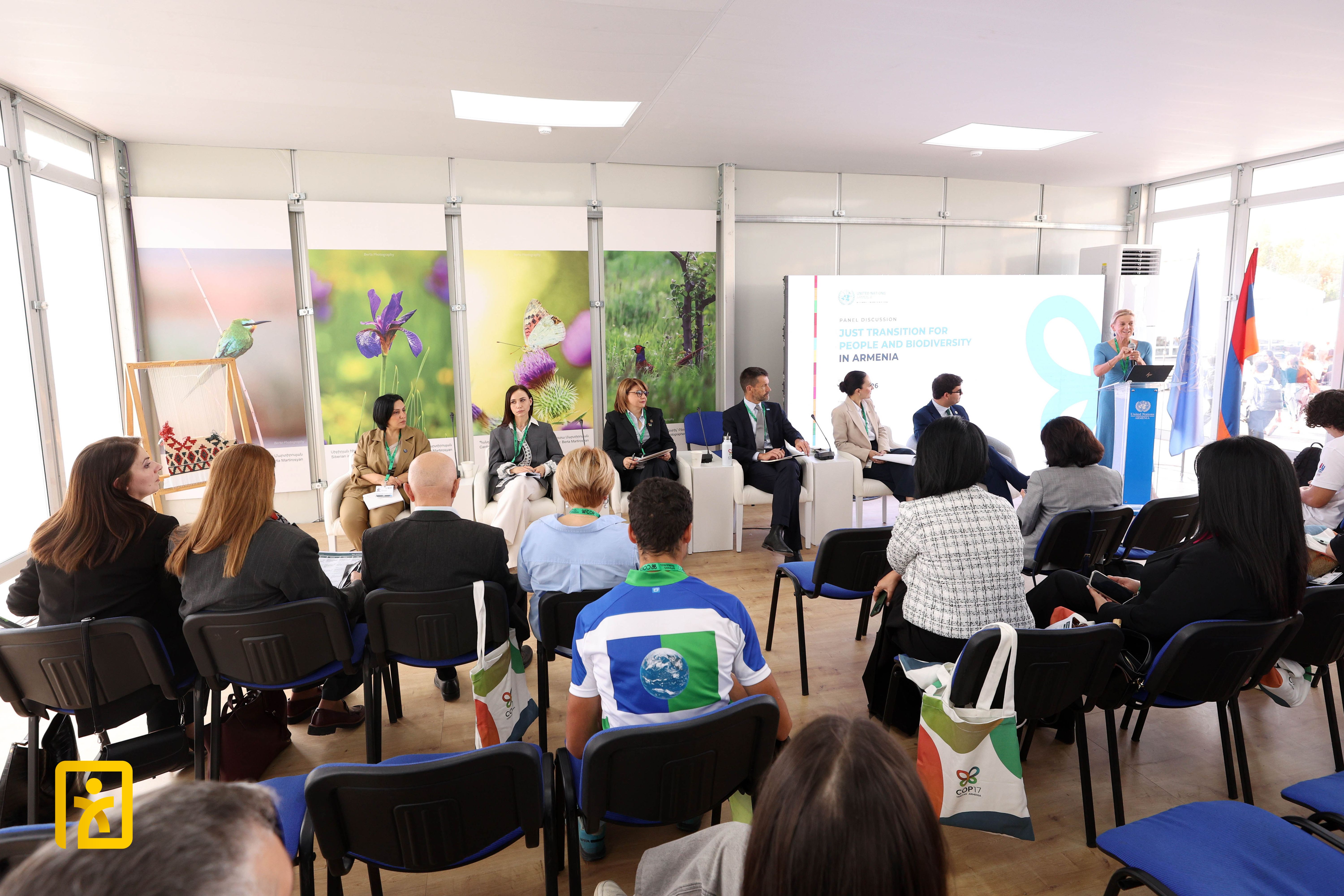 COP17-ի շրջանակում ԱԲ նախարարի տեղակալ Լուսինե Քոչարյանը մասնակցել է «Բարձր մակարդակի երկխոսություն Հայաստանում մարդկանց և կենսաբազմազանության համար արդար անցման վերաբերյալ» խորագրով պանելային քննարկմանը