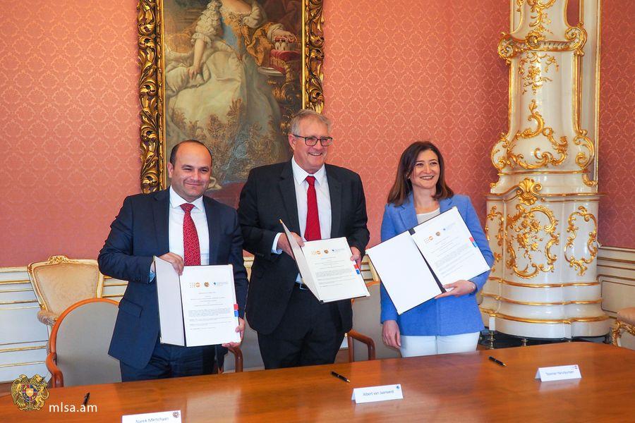 Փոխըմբռնման հուշագիր՝ ԱՍՀՆ, ՄԱԿ-ի Բնակչության հիմնադրամի (UNFPA) և Ավստրիայի Կիրառական համակարգերի վերլուծության միջազգային ինստիտուտի (IIASA) միջև
