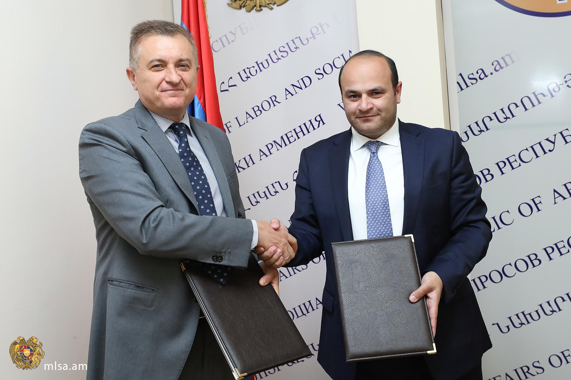 Փոխըմբռնման հուշագիր՝ ԱՍՀՆ  և Իզմիրլյան բարեգործական հիմնադրամի միջև